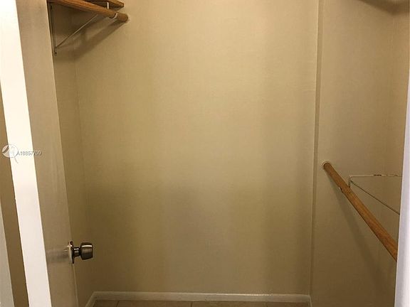 5th image of 9440 Live Oak Pl APT 406