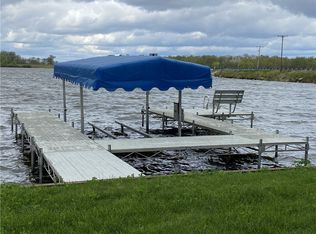 8 Oak Pointe, Neoga, IL 62447