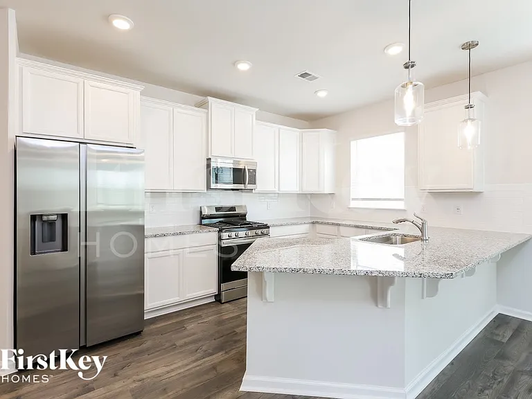 619 Goldburn Way — Photo 5
