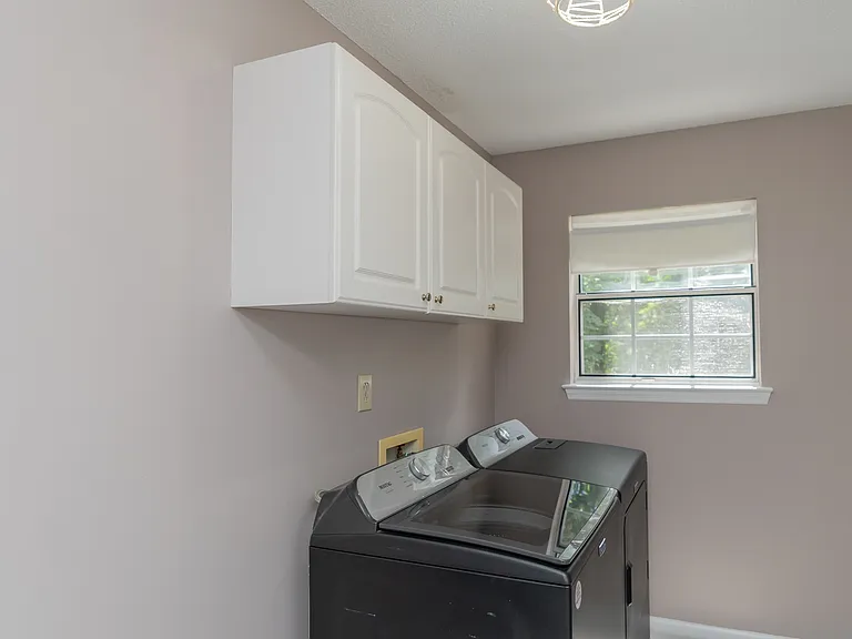 7830 Cove Ridge Dr — Photo 5