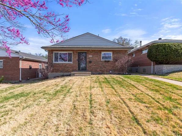 3751 Koeln Ave, Saint Louis, MO 63116