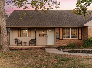 5929 NW 72nd Pl, Warr Acres, OK 73132