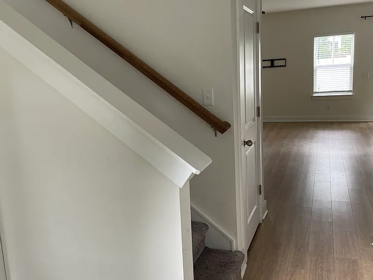 2366 Storen St — Photo 6