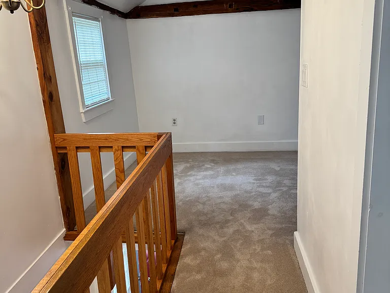 315 Maplewood Ave #B — Photo 11
