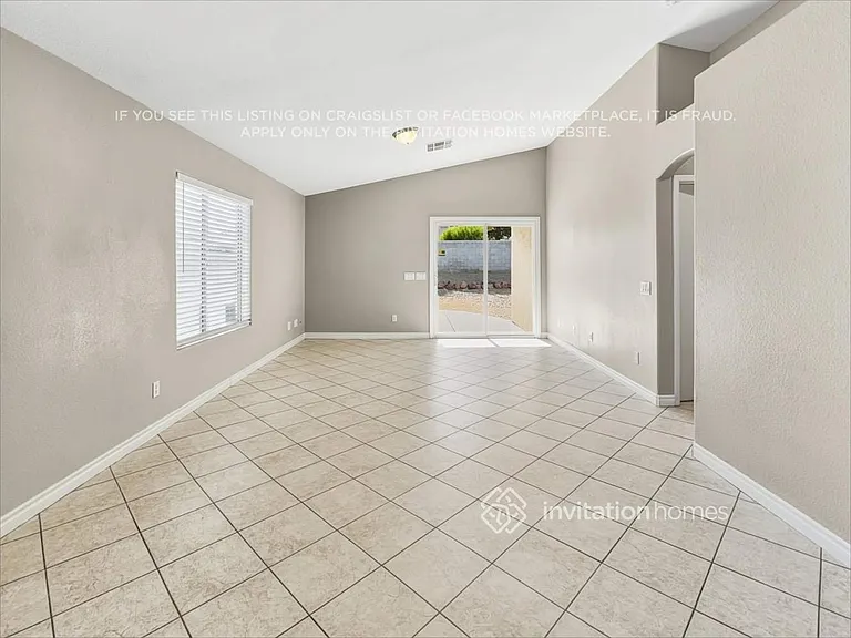 3413 Travelers Ct — Photo 5