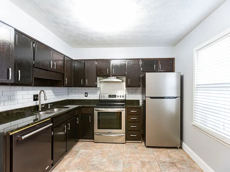 2446 Lehaven Dr — Photo 17