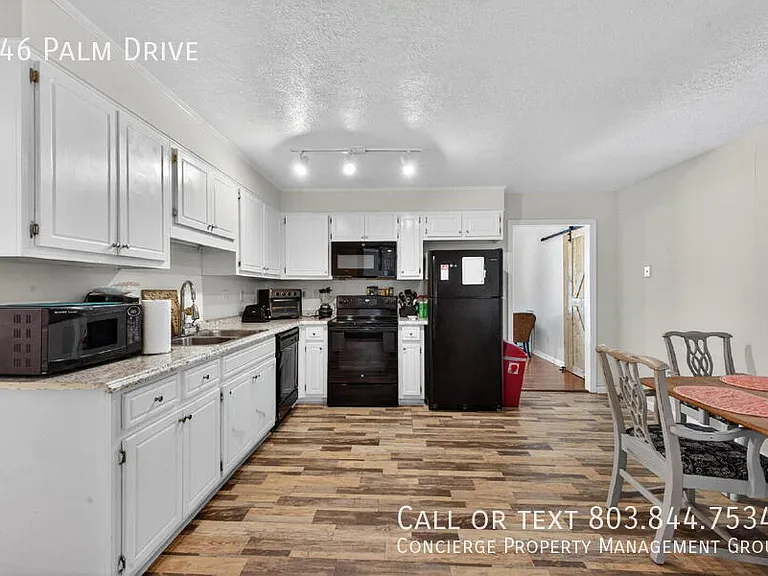746 Palm Dr — Photo 9