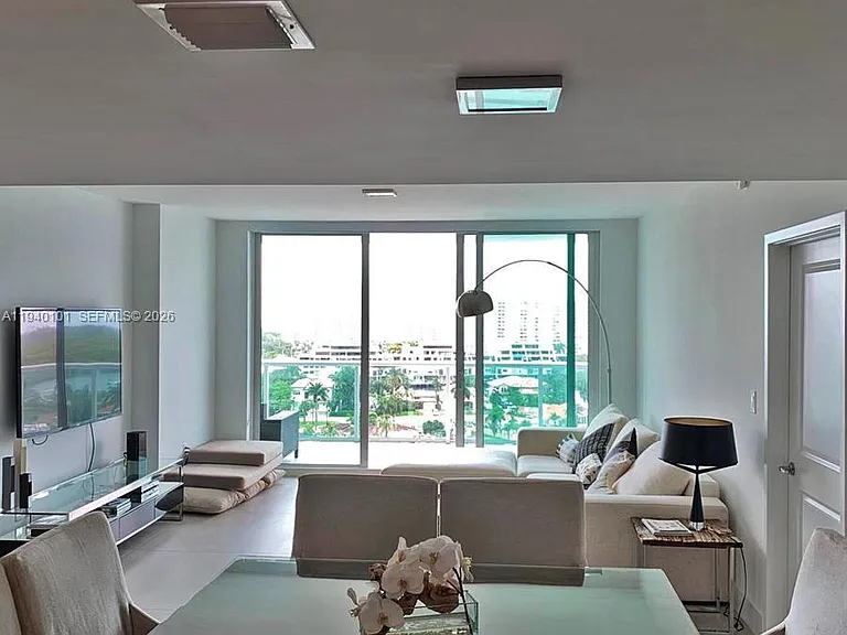 400 Sunny Isles Blvd #1120 — Photo 8