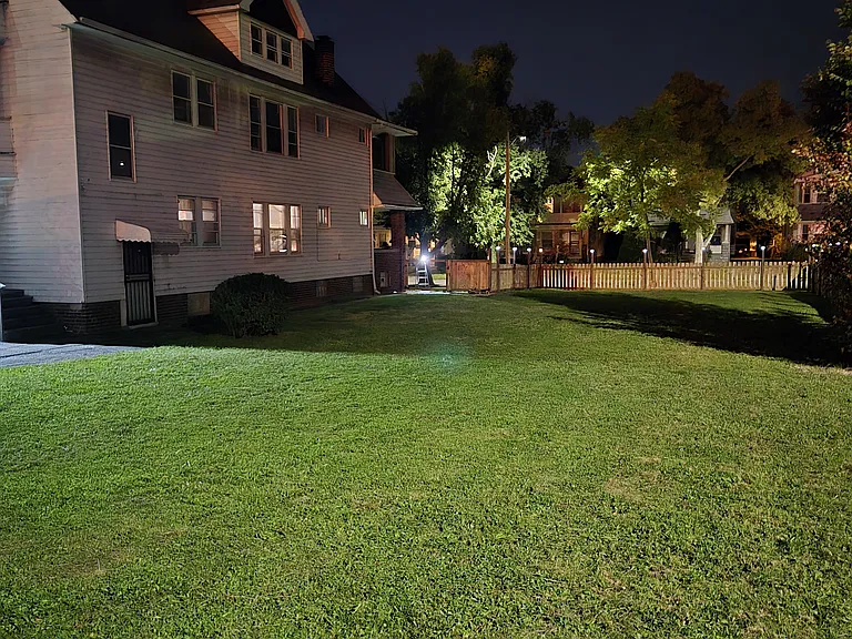 10208 Rosehill Ave #UP — Photo 12
