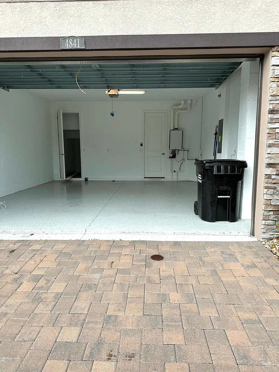 Building Photo - 4841 San Martino Dr