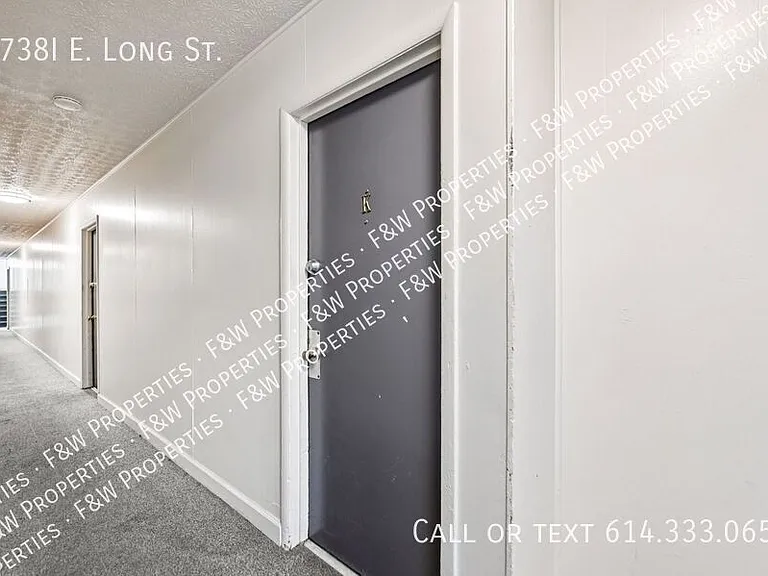 1738I E Long St — Photo 30