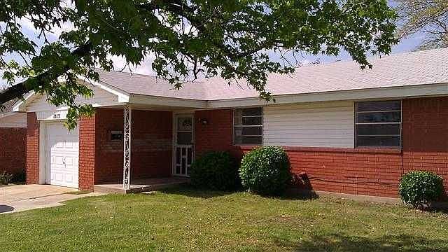 1st image of 1313 Lakecrest Dr