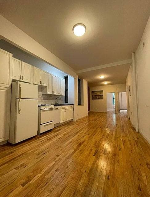 1st image of 346 E 78th St APT 2A