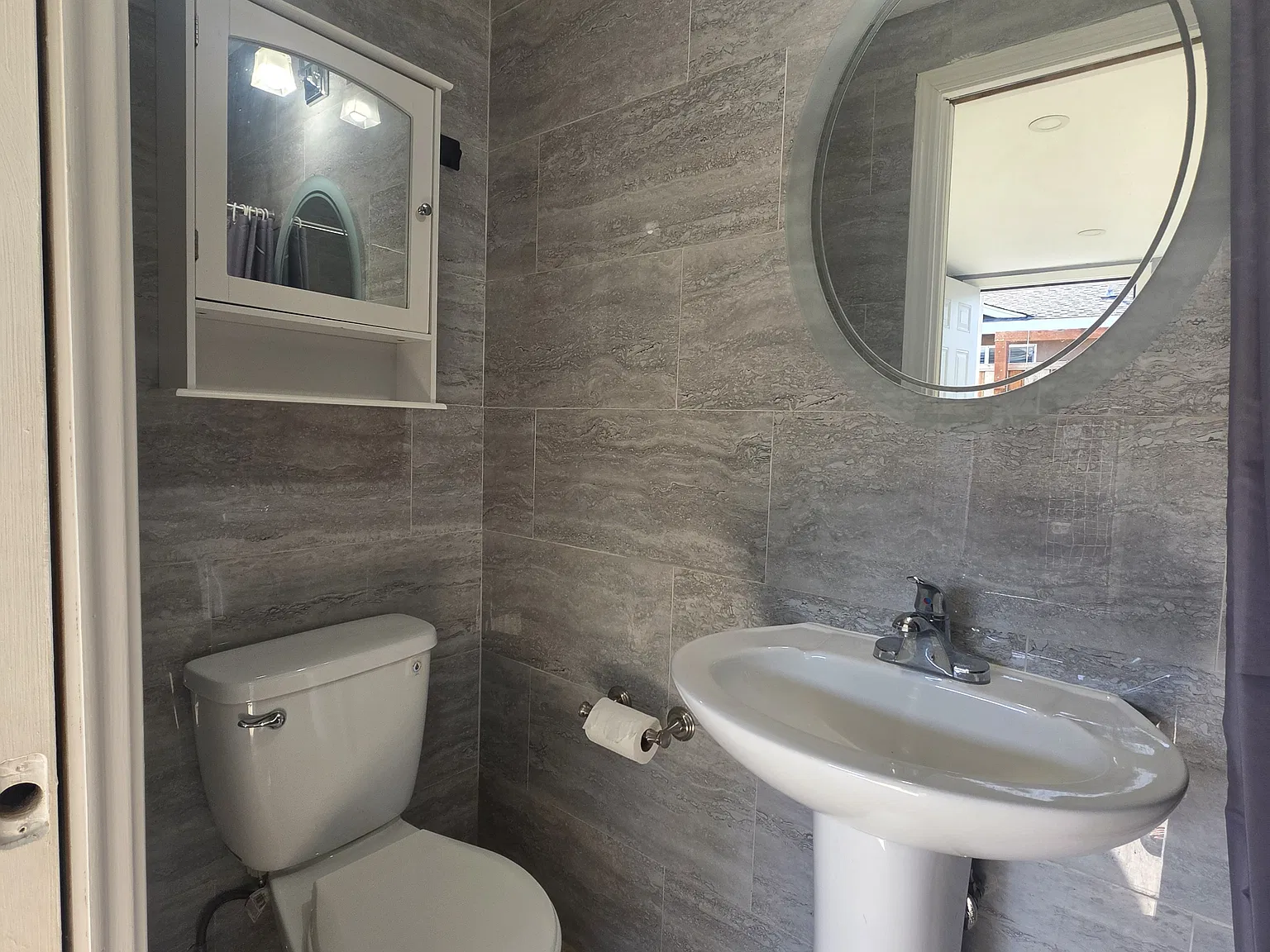 1 bed, 450 sqft, $2,100 — Photo 4