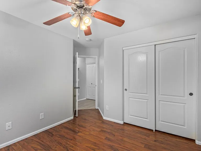 983 E Palomino Way — Photo 21
