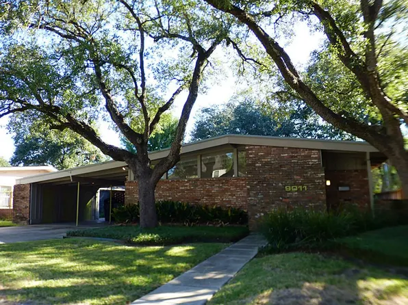 9011 Linkmeadow Ln, Houston, TX 77025