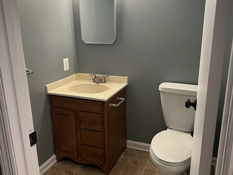 1709 Quenon Ct — Photo 14