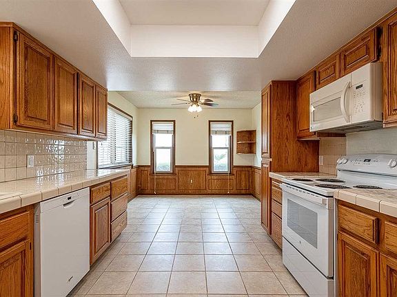 3rd image of 3020 S Torrey Pines Cir