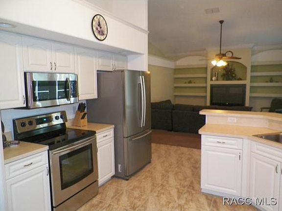 2nd image of 2070 W Tall Oaks Dr