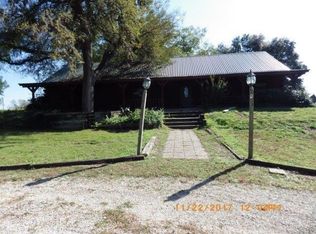 2203 Tigerpoint Rd, Brenham, TX 77833