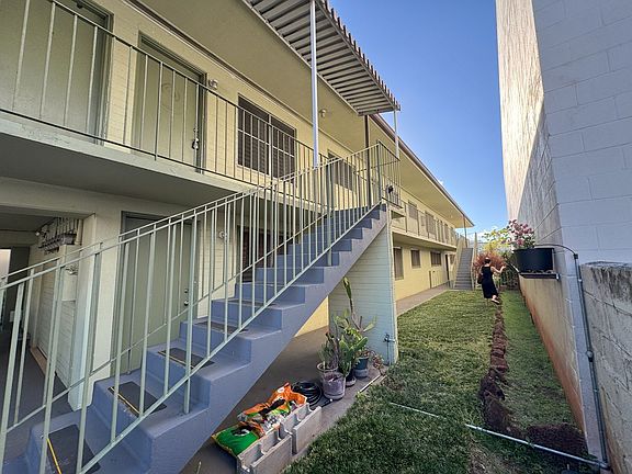 4th image of 1116 Isenberg St