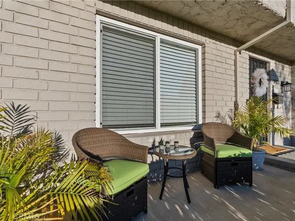 24237 La Glorita Cir, Santa Clarita, CA 91321