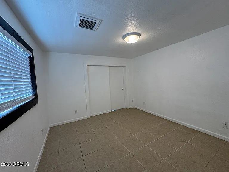 4818 S Santa Elena Ave — Photo 11