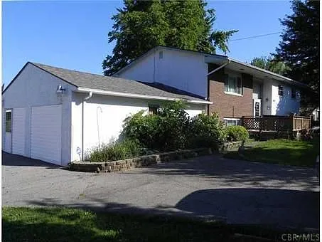 3411 Mink St photo 1