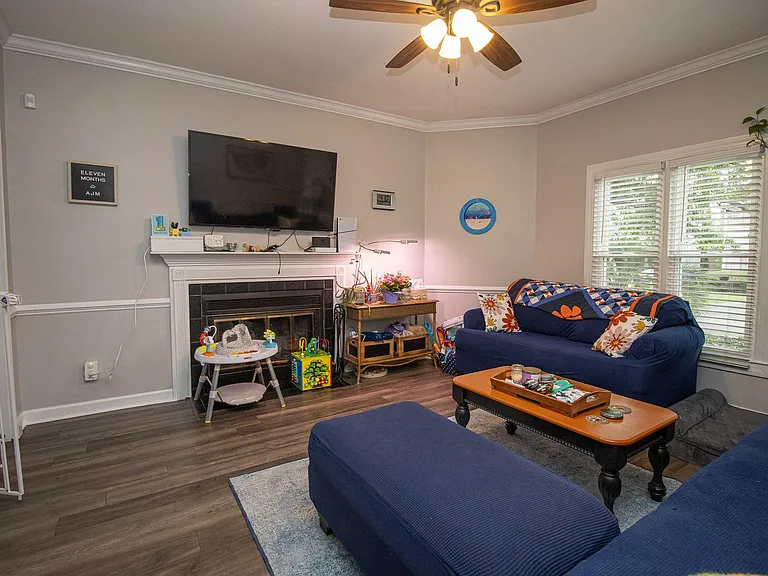 103 Ashley Ct — Photo 4