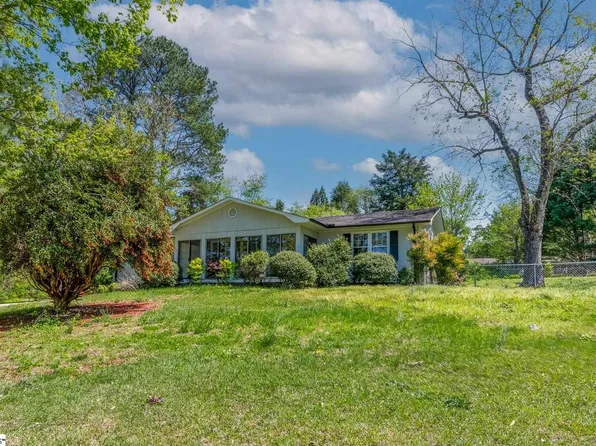 325 Wall St, Campobello, SC 29322