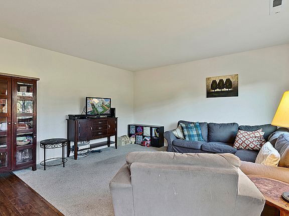 3rd image of 2182 69th St SE