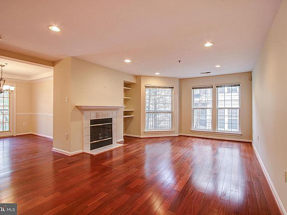 5th image of 931 Beacon Square Ct APT 26