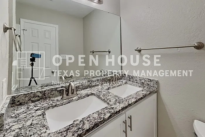 3817 Kippers Ct — Photo 10