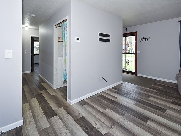 2nd image of 383 Karen Dr
