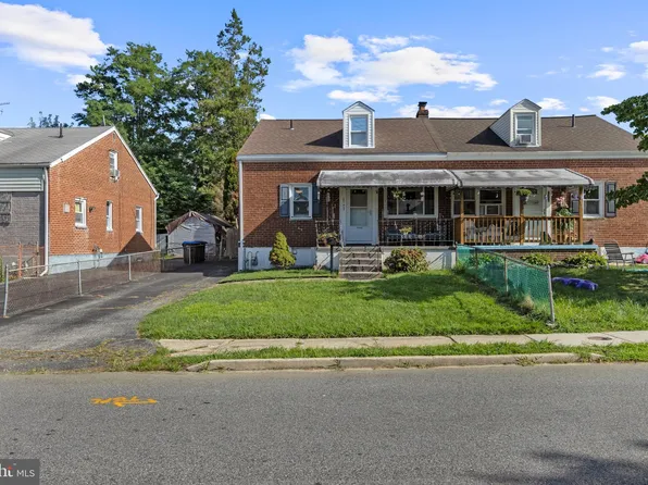 957 Kingsman Rd, Upper Chichester, PA 19061