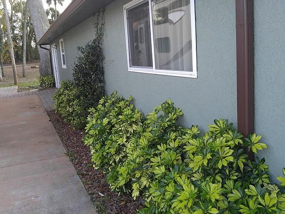4th image of 2713 Bates Pl