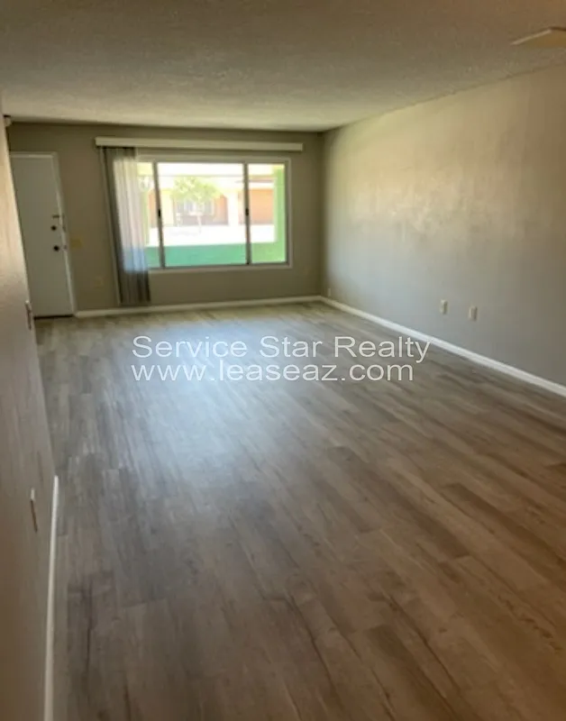 2 bed, 2.0 bath, 1325 sqft, $1,645 — Photo 3