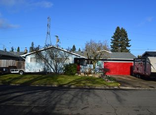 1420 Fairview Dr, Springfield, OR 97477