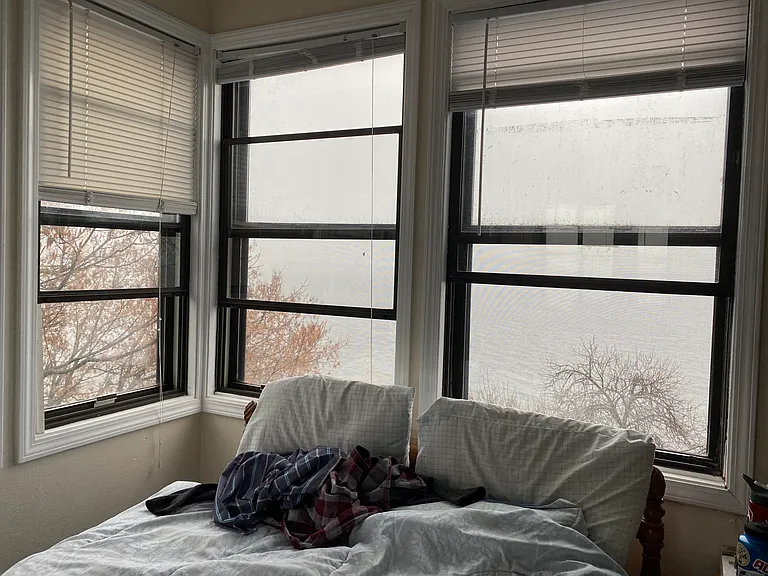 Mendota Lakeshore Apartments LLC — Photo 31
