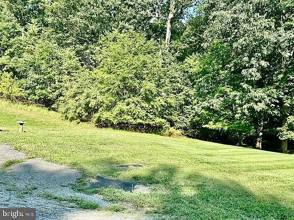 3rd image of 889 Union Church Rd
