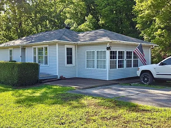 153 Stigall St, Camden, TN 38320