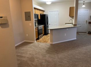6005 Castlegate Dr W APT B27, Castle Rock, CO 80108