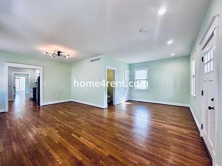 4741 Holly St — Photo 11
