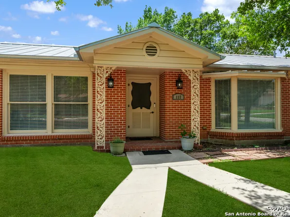 117 Danube Dr, Castle Hills, TX 78213