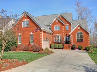 14406 Fountain View Dr, Midlothian, VA 23112
