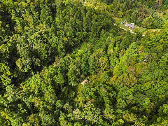 5th image of 1397 Lick Creek Rd