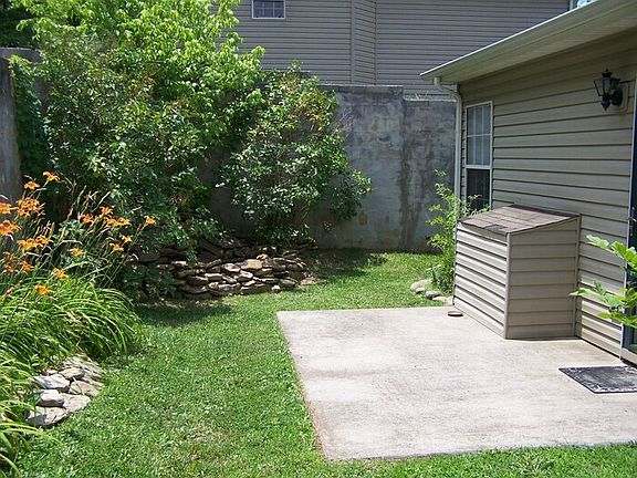 2nd image of 4051 Darwin Way