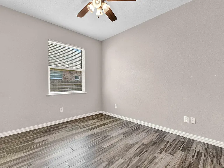 4418 Legends Bay Dr — Photo 10