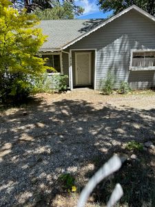 515 Holmes Ln, Sugarloaf, CA, 92386