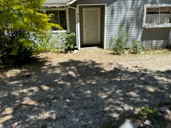 515 Holmes Ln, Sugarloaf, CA 92386